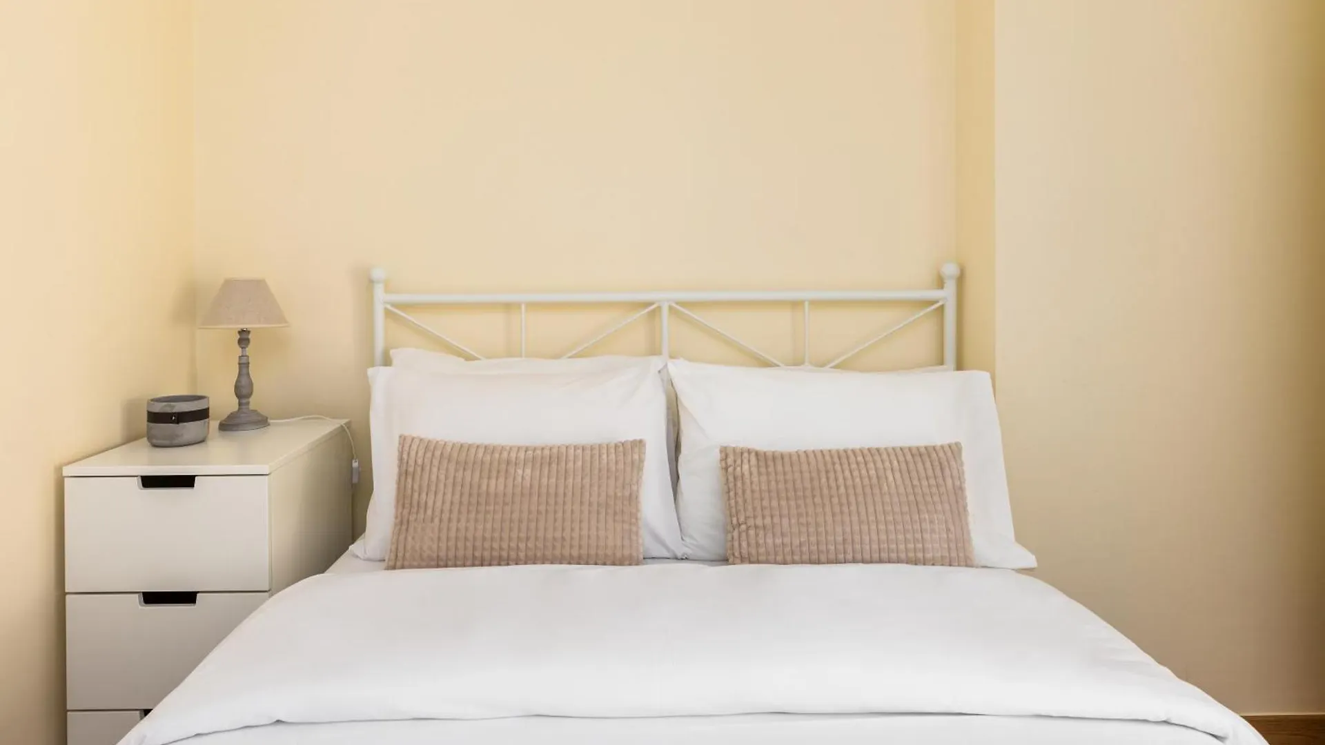 Elegant City Center Apartment Salonic